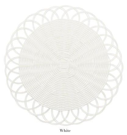The Kim Seybert Alfresco Placemat adds elegance to any tablescape with its scalloped edges and a weave that resembles handwoven faux rattan.