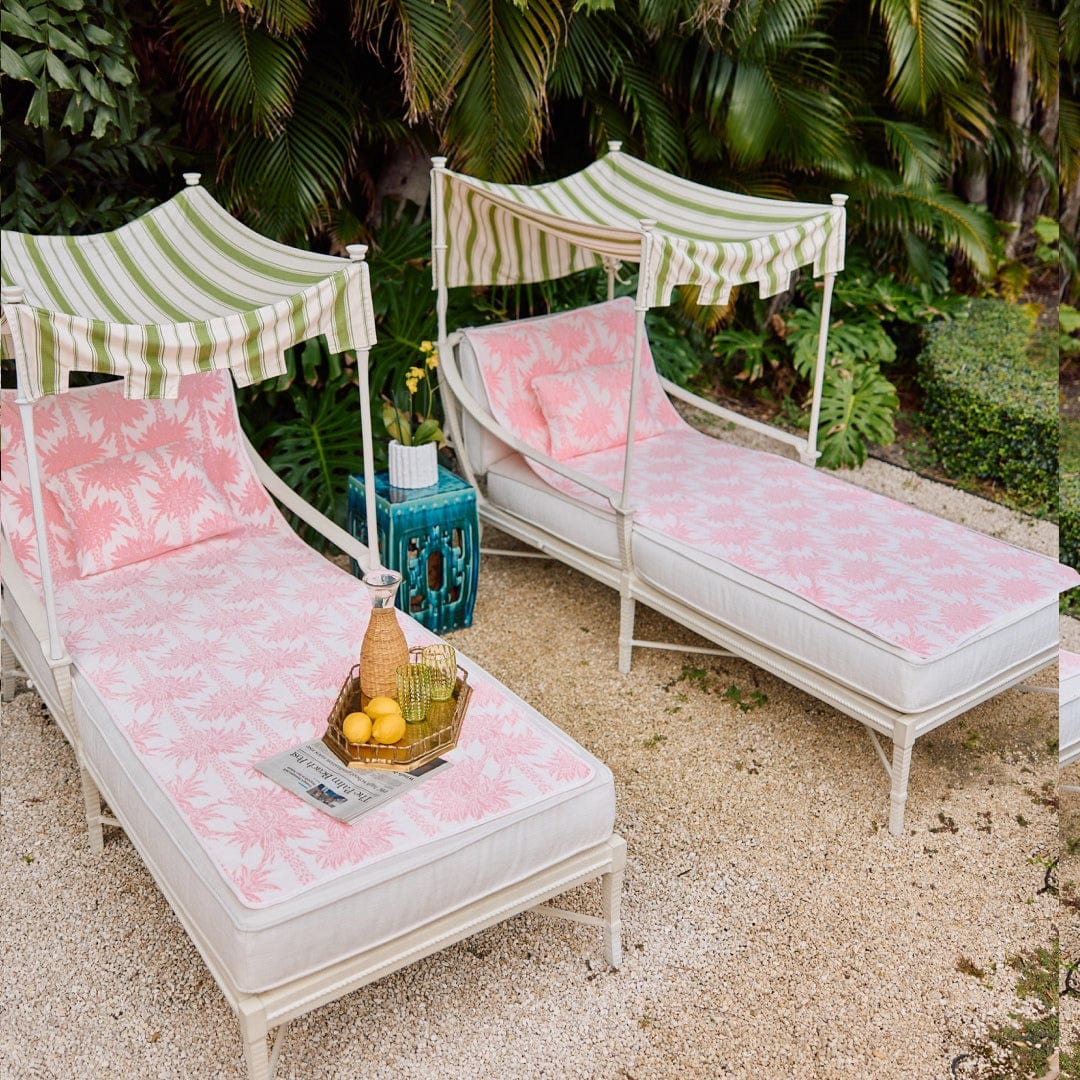 Weezie Towels Pool Lounge Cover